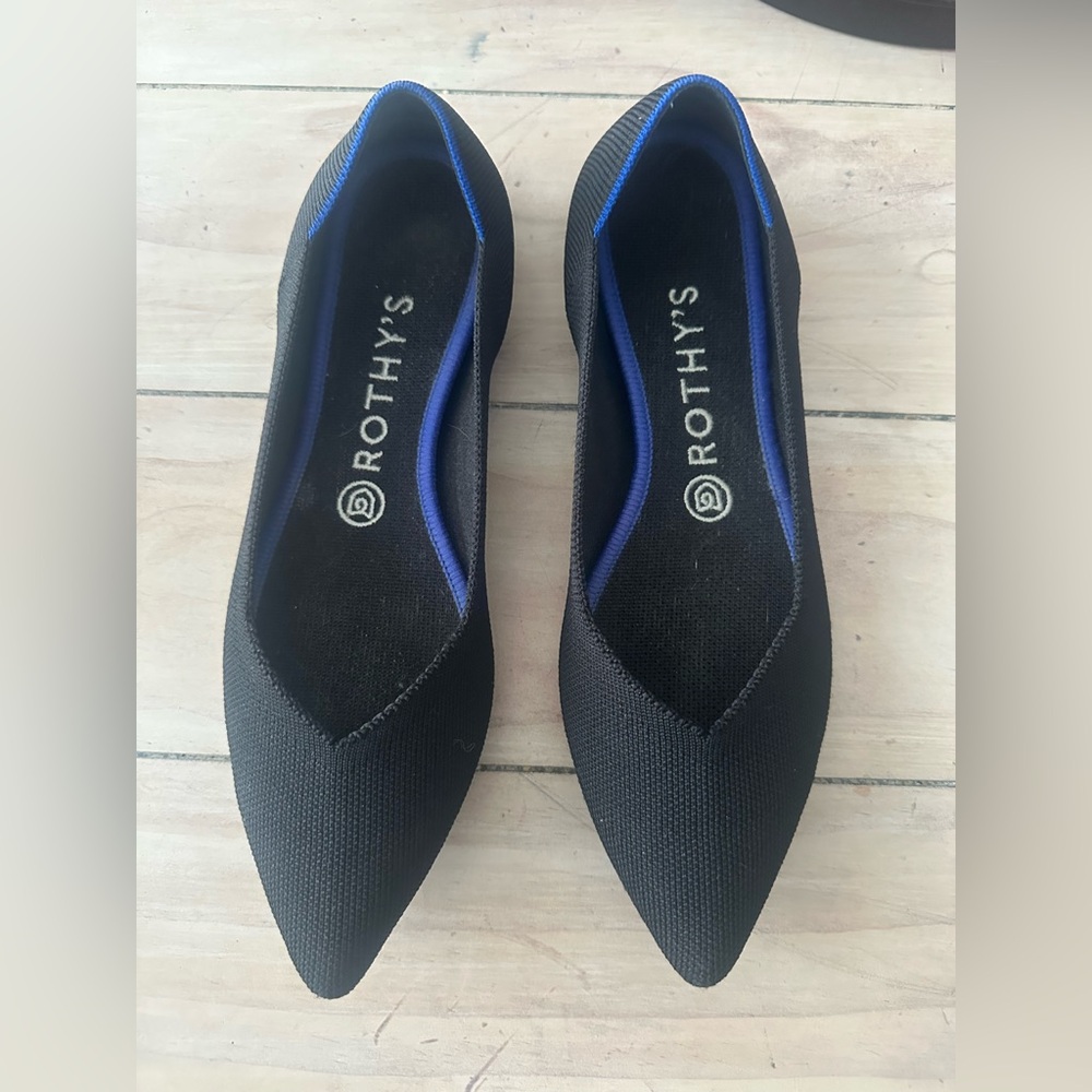 Rothy's Black Pointed Knit Flats with Blue Trim